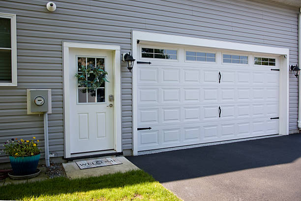24/7 Emergency Garage Door Panel Replacement experts in Glen Alpine, NC